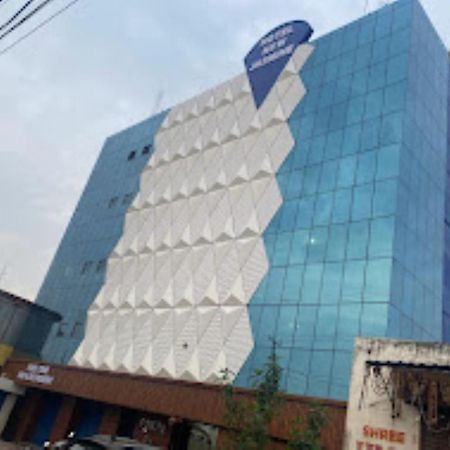Hotel New Jasmine,쿠타크 외부 사진